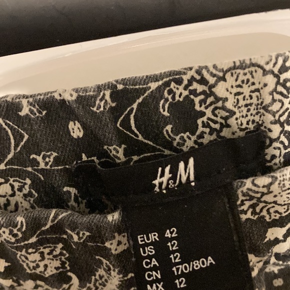 H & M floral jean leggings - Picture 2 of 3